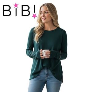 002 BiBi Hacci Top Thumbholes